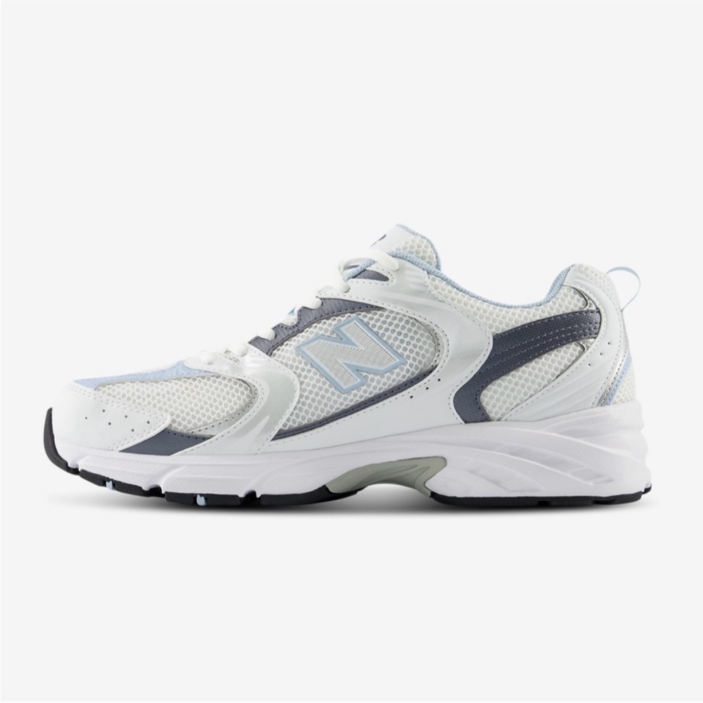 NWOT New Balance 530 White and Blue Sneakers - Picture 4 of 12